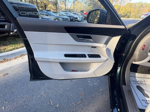 2016 Jaguar XF 35t Premium