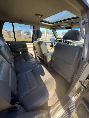 2003 Nissan Pathfinder LE