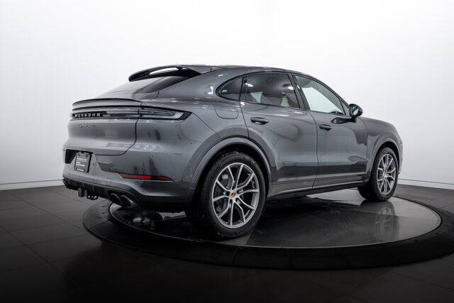 2025 Porsche Cayenne Coupe