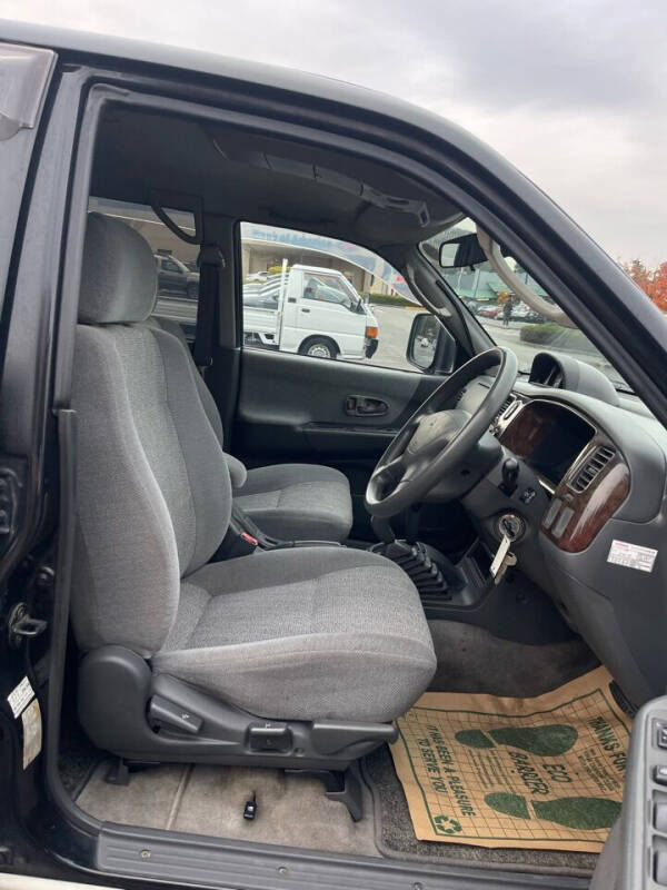 1996 Mitsubishi Challenger