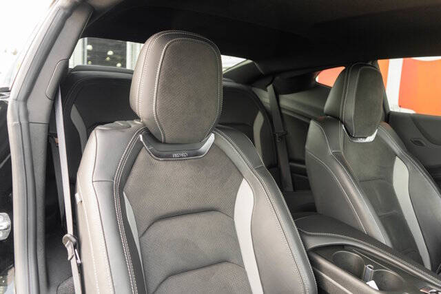 2022 Chevrolet Camaro 34