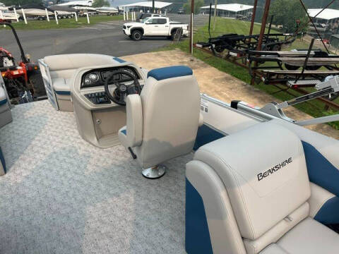 2027 Berkshire 22 RFX LE 2.75