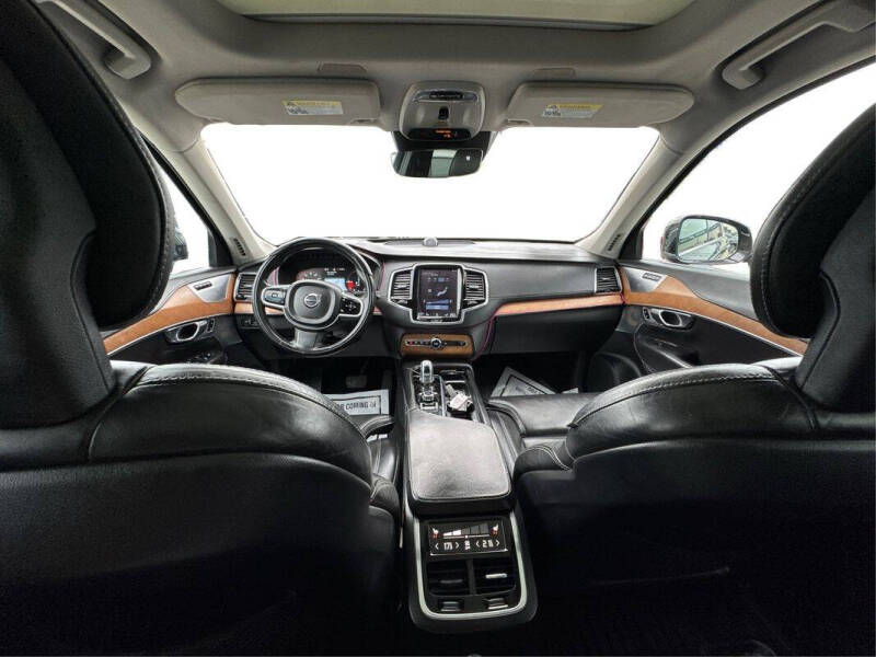 2016 Volvo XC90 T8 eAWD Inscription