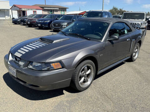 2003 Ford Mustang GT Deluxe