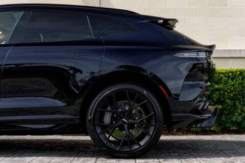 2025 Aston Martin DBX 707