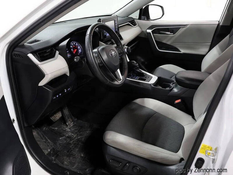 2019 Toyota RAV4 XLE