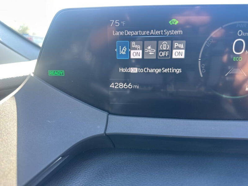 2024 Toyota Prius LE