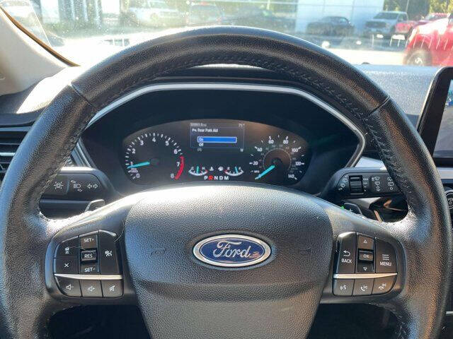 2020 Ford Escape SEL