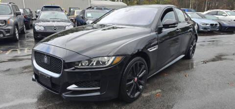 2017 Jaguar XE 35t R-Sport