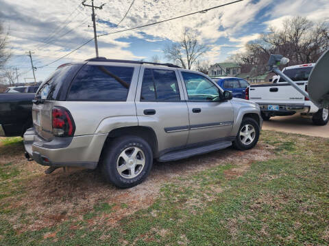 2002 Chevrolet TrailBlazer for sale at GILLIAM AUTO SALES in Guthrie OK