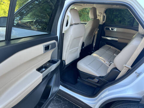 2021 Ford Explorer XLT