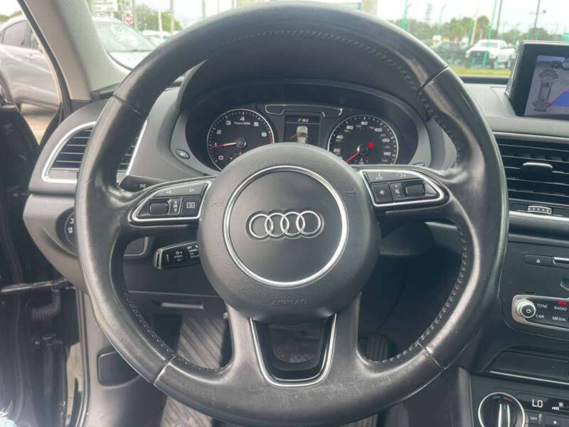 2016 Audi Q3 2.0T quattro Premium Plus