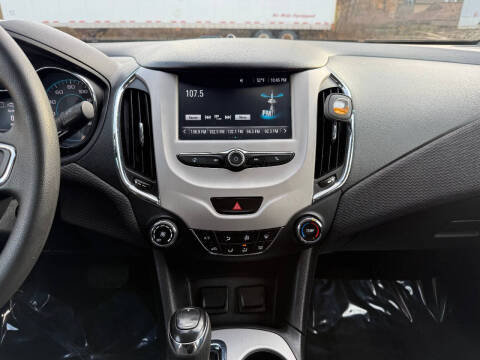 2017 Chevrolet Cruze LS Auto