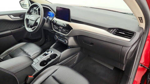 2020 Ford Escape Hybrid SE Sport