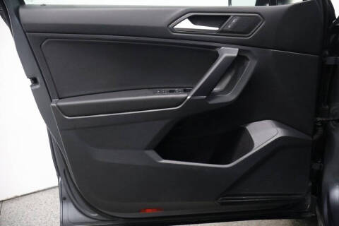 2020 Volkswagen Tiguan SE R-Line Black