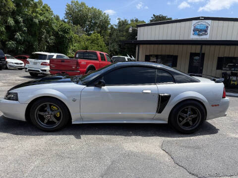 2004 Ford Mustang GT Deluxe