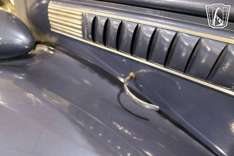 1939 Packard Six