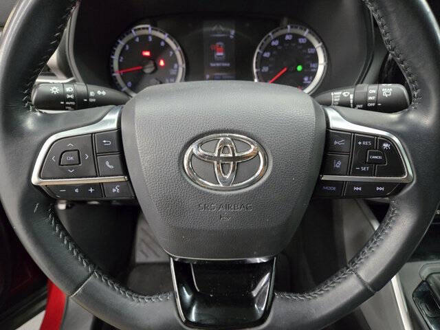 2021 Toyota Highlander LE