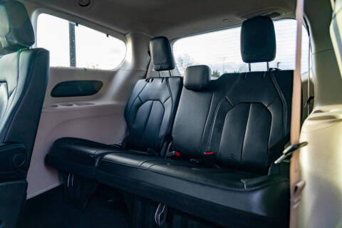 2021 Chrysler Pacifica Touring L