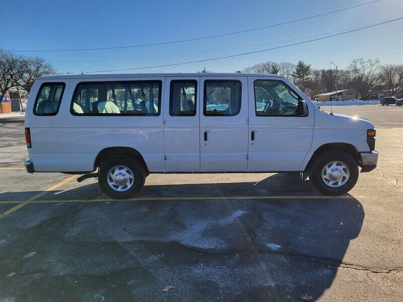 2011 Ford E-Series E-350 SD XL