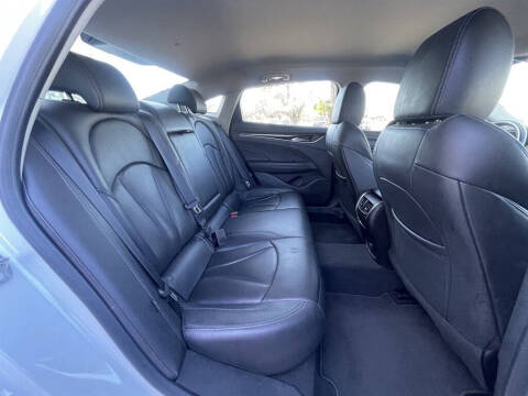 2018 Buick LaCrosse Essence