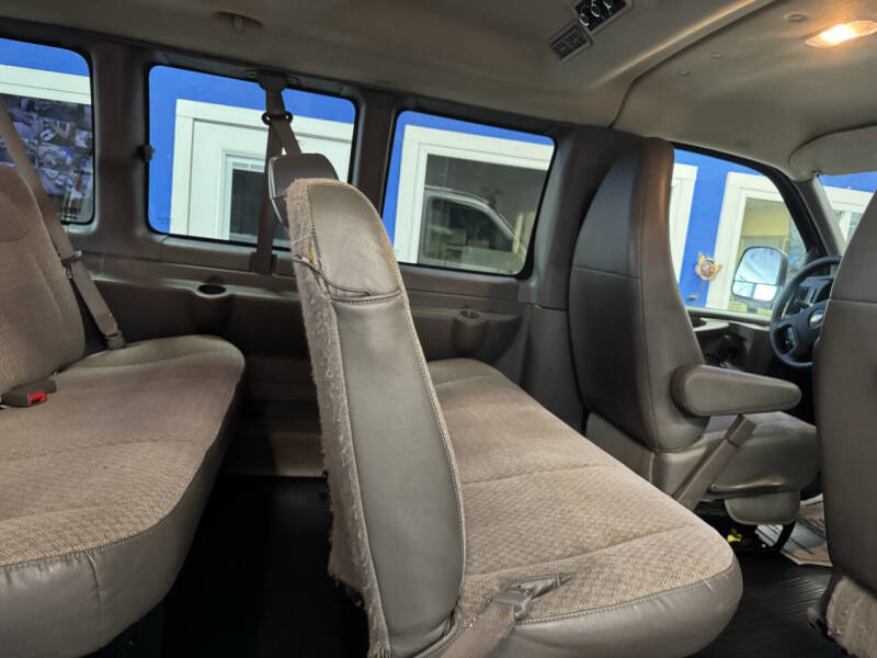 2015 Chevrolet Express LS 2500