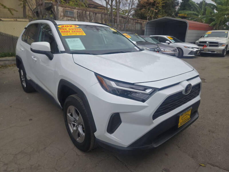 2023 Toyota RAV4 XLE