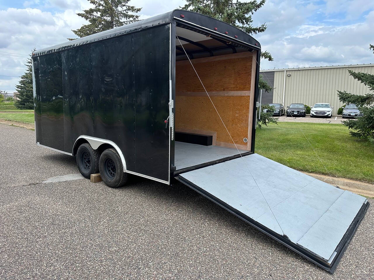 2021 INTERSTATE  VICT102167A2 for sale at Sales Ramp LLC in Elk River, MN