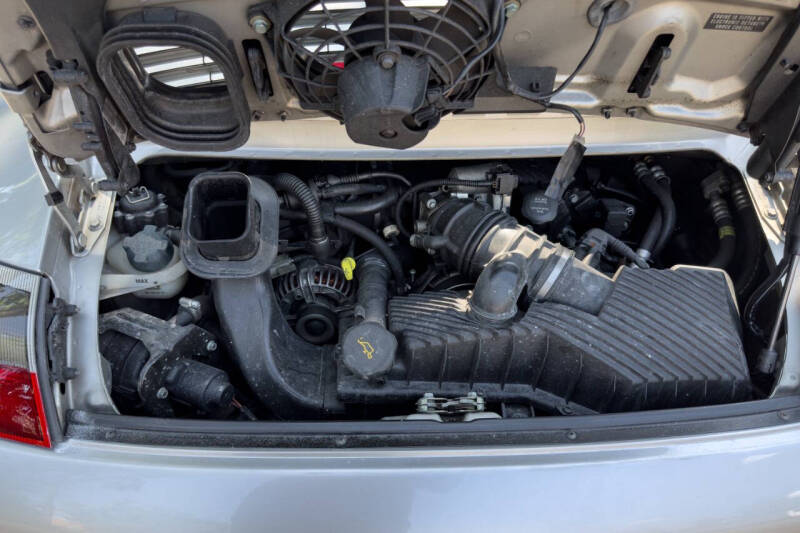 2001 Porsche 911 Carrera