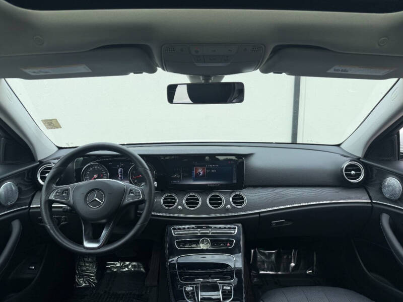 2017 Mercedes-Benz E-Class E 300 4MATIC