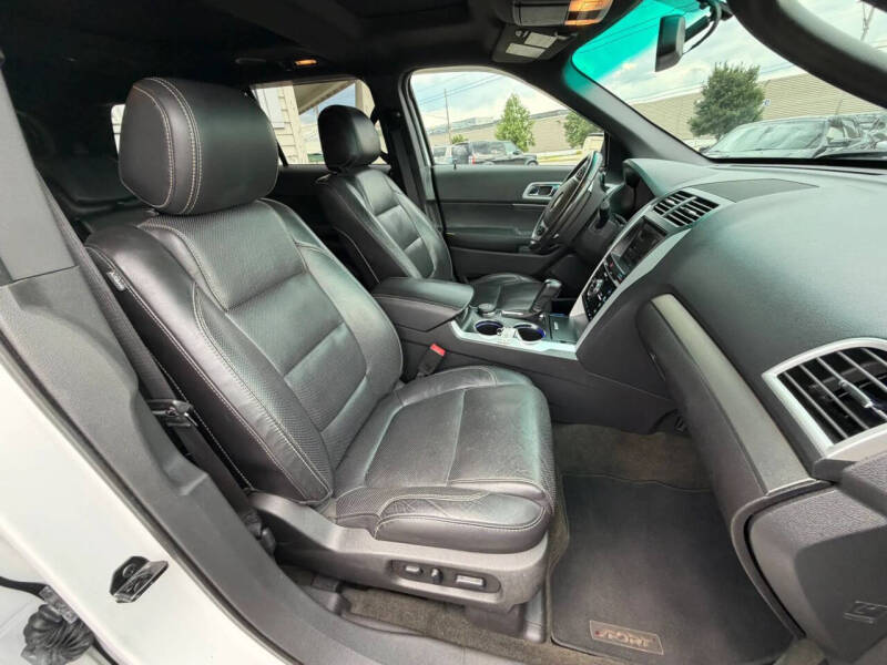 2013 Ford Explorer Sport