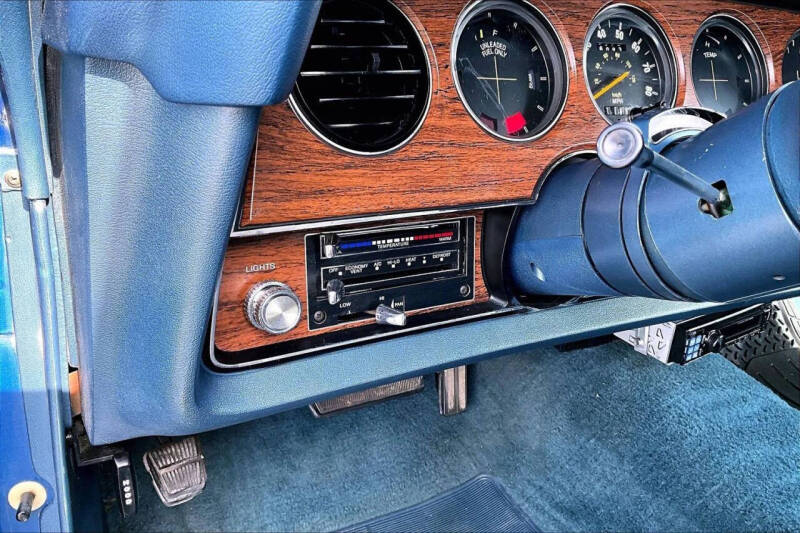 1977 Ford Crown Victoria
