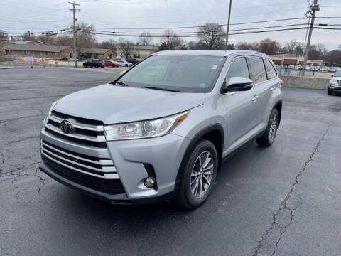 2019 Toyota Highlander for sale at MATHEWS FORD in Marion OH