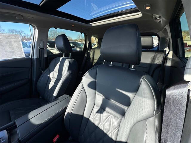 2025 Nissan Rogue Platinum