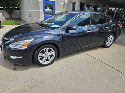 2015 Nissan Altima for sale at City Auto Sales in La Crosse WI