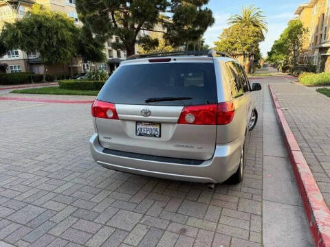 2010 Toyota Sienna