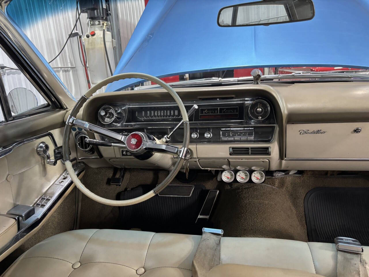 1963 Cadillac DeVille 28