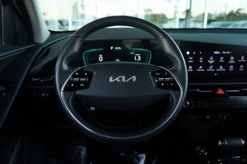 2023 Kia Niro EX