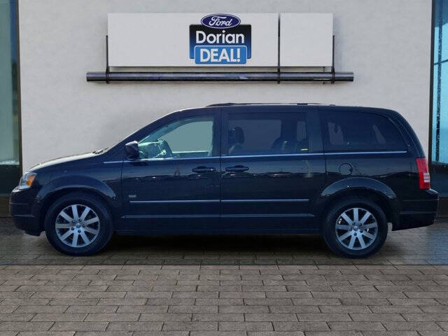 2009 Chrysler Town and Country Touring