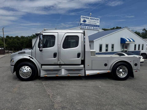 2005 Freightliner M2 106