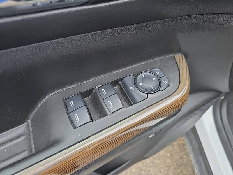 2017 GMC Acadia SLE-2