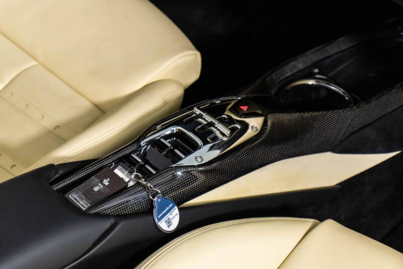 2024 Ferrari 296 GTS
