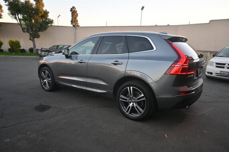 2020 Volvo XC60 T5 Momentum