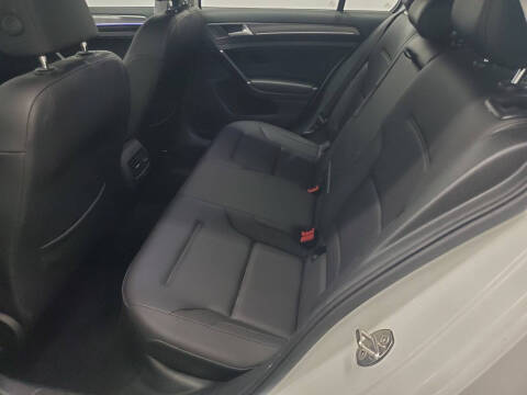 2017 Volkswagen e-Golf SEL Premium