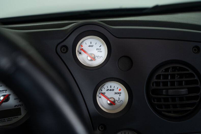2003 Dodge Viper SRT-10