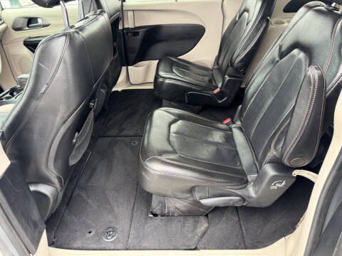 2020 Chrysler Pacifica Touring L