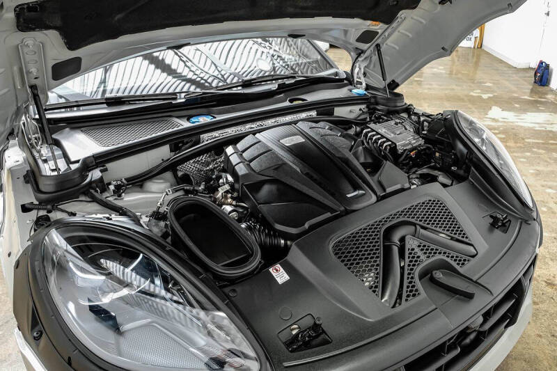 2021 Porsche Macan GTS