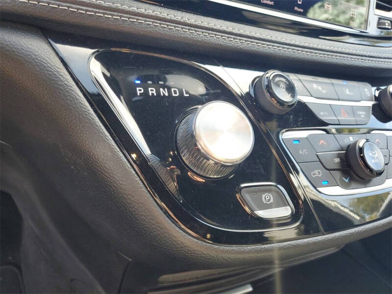 2024 Chrysler Pacifica Touring