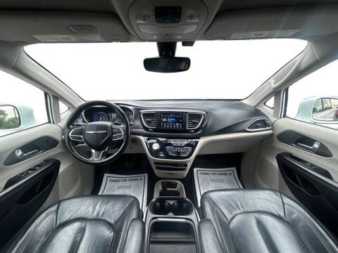 2020 Chrysler Pacifica Touring L