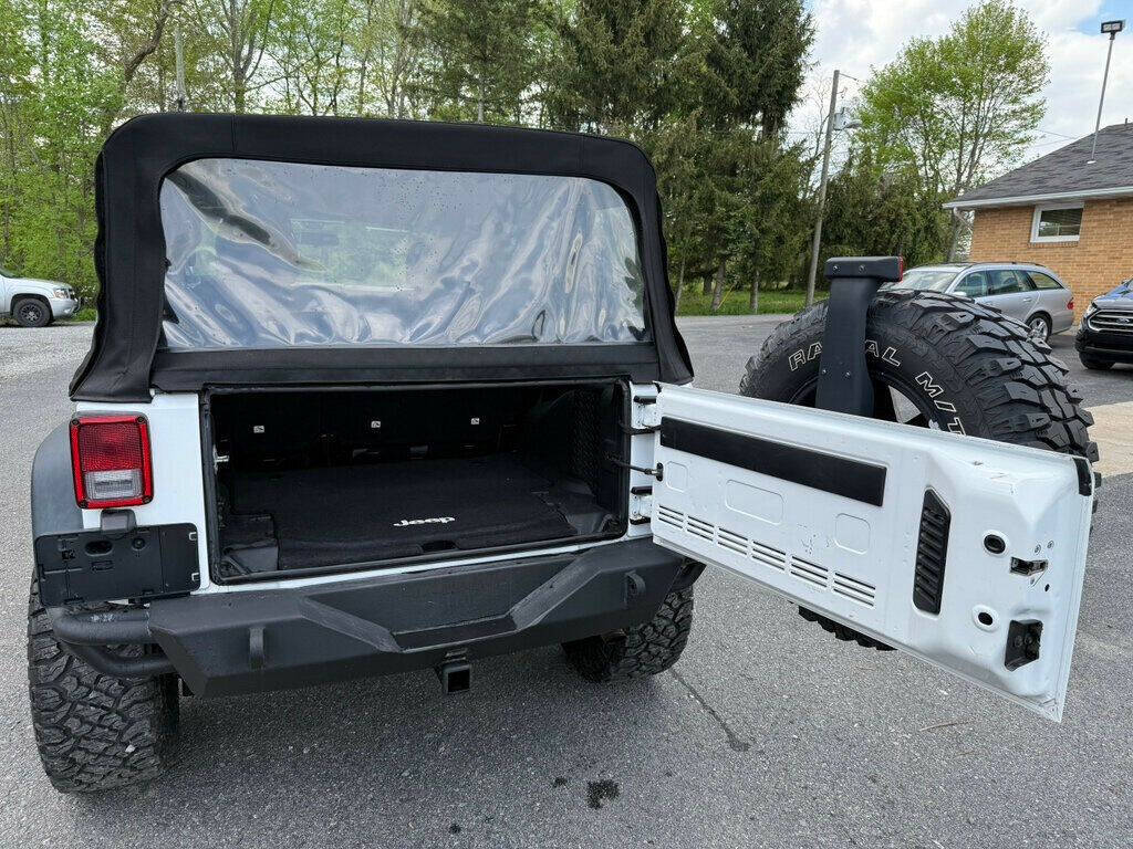 2015 Jeep Wrangler Unlimited 42
